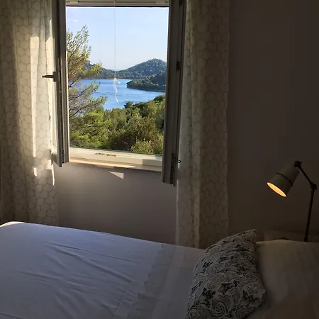 Ladesta