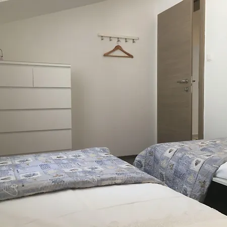 Ladesta * Lastovo