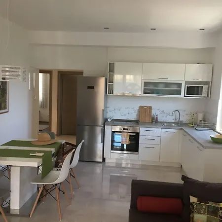 Apartment Ladesta *