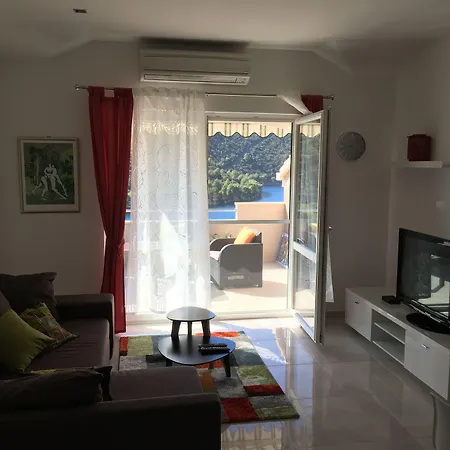 Ladesta