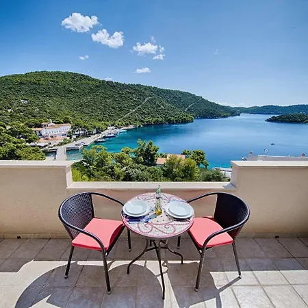 Ladesta * Lastovo