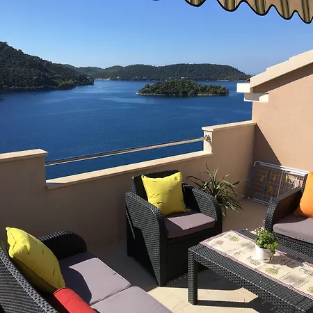 Ladesta Apartment