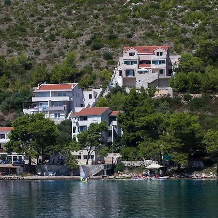 Ladesta