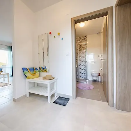 Ladesta Apartment *