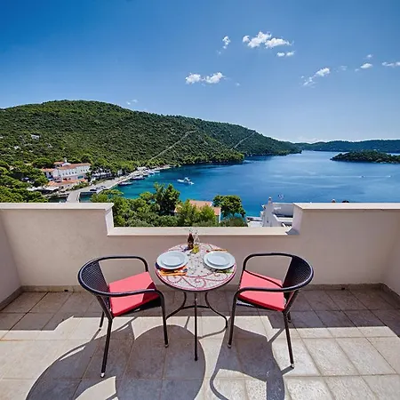 Apartment Ladesta *