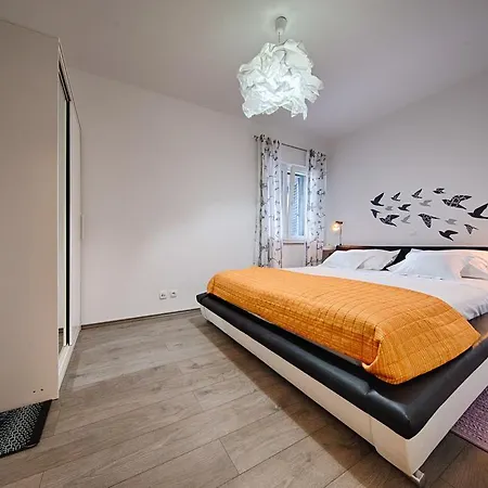 Ladesta Lejlighed Lastovo