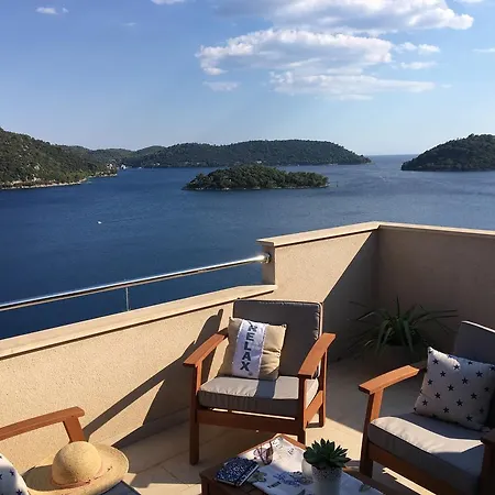 Ladesta Apartment