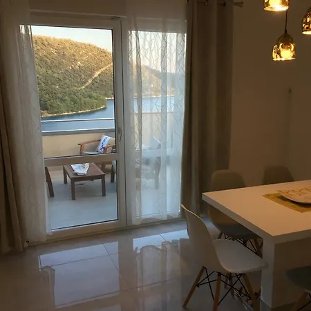 Apartment Ladesta