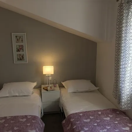 Ladesta Lastovo