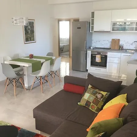 Apartment Ladesta
